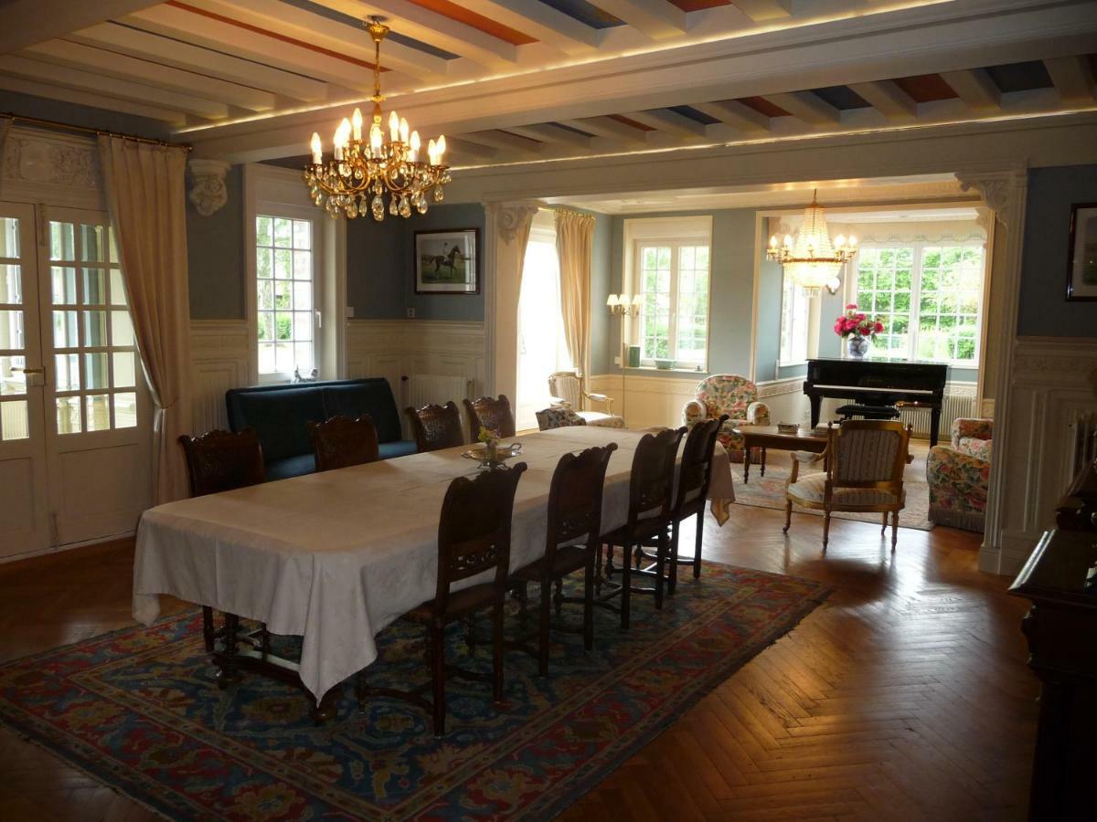 לינה וארוחת בוקר בוברו-אן-אוז' Manoir De Sens מראה חיצוני תמונה
