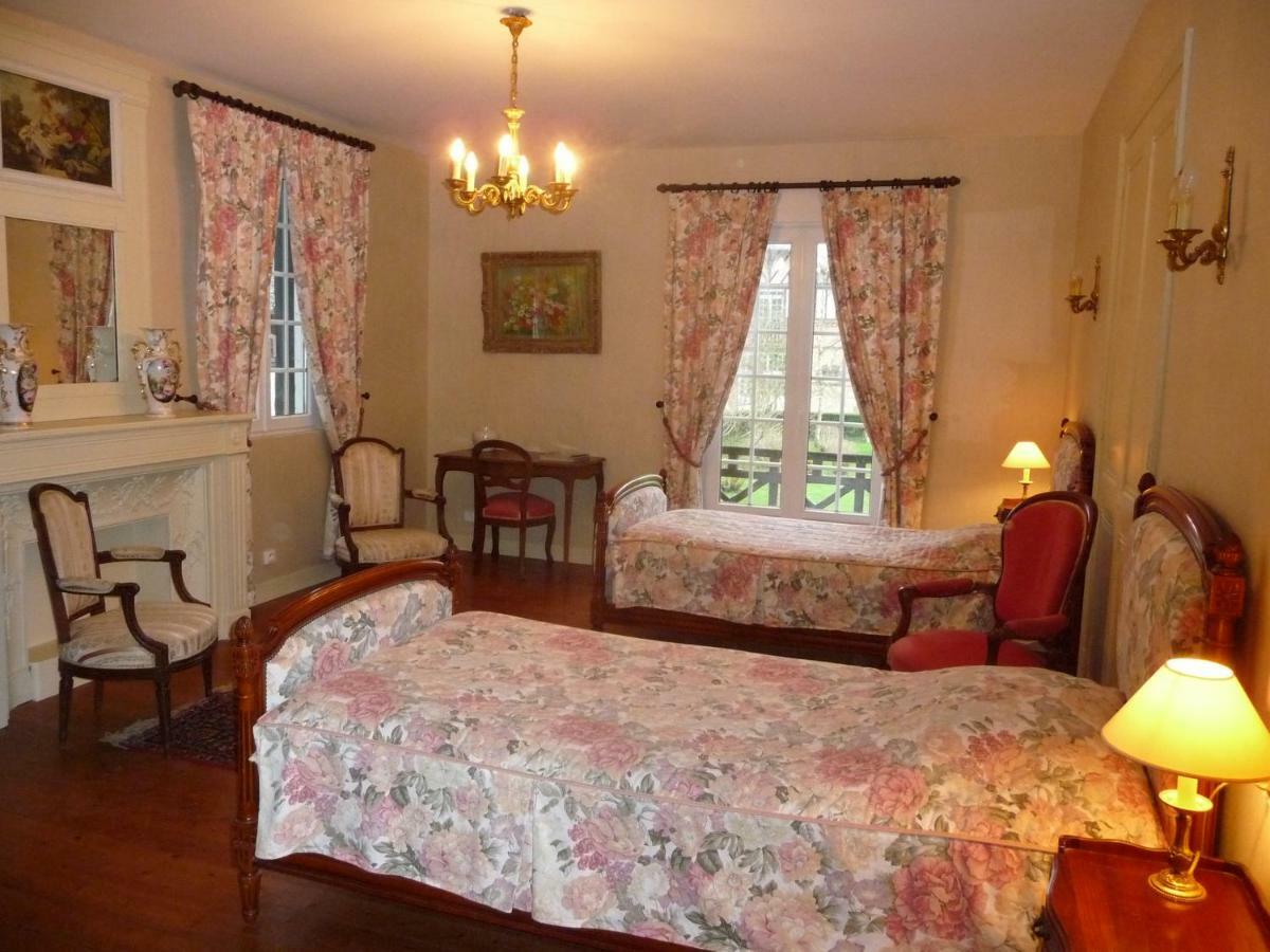 לינה וארוחת בוקר בוברו-אן-אוז' Manoir De Sens מראה חיצוני תמונה