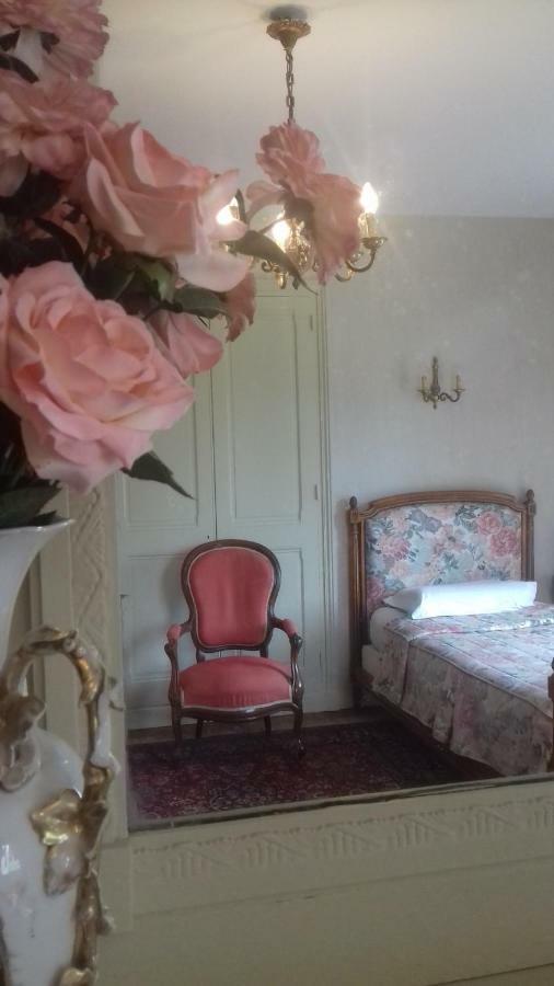 לינה וארוחת בוקר בוברו-אן-אוז' Manoir De Sens מראה חיצוני תמונה